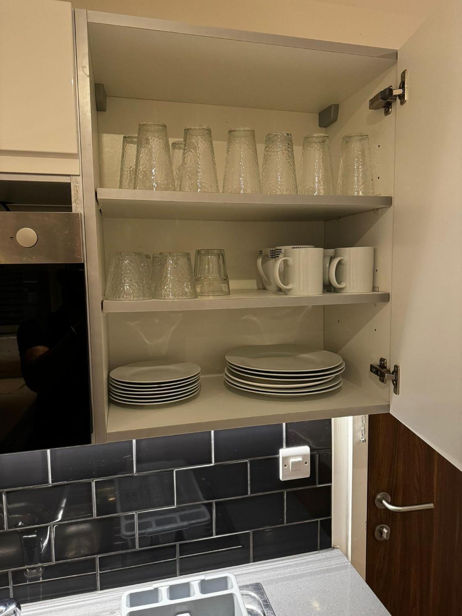 Two Br Flat In Britannia Point Bp65 London